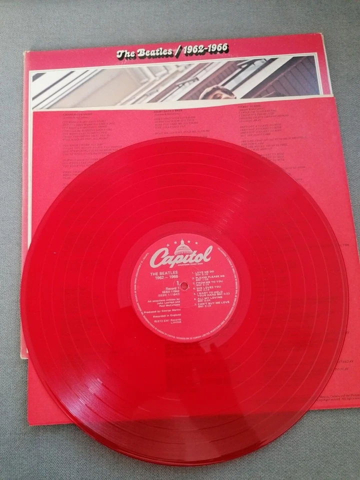 Double album disques vinyles ROUGES des Beatles 1962-1966  - Photo 3/3