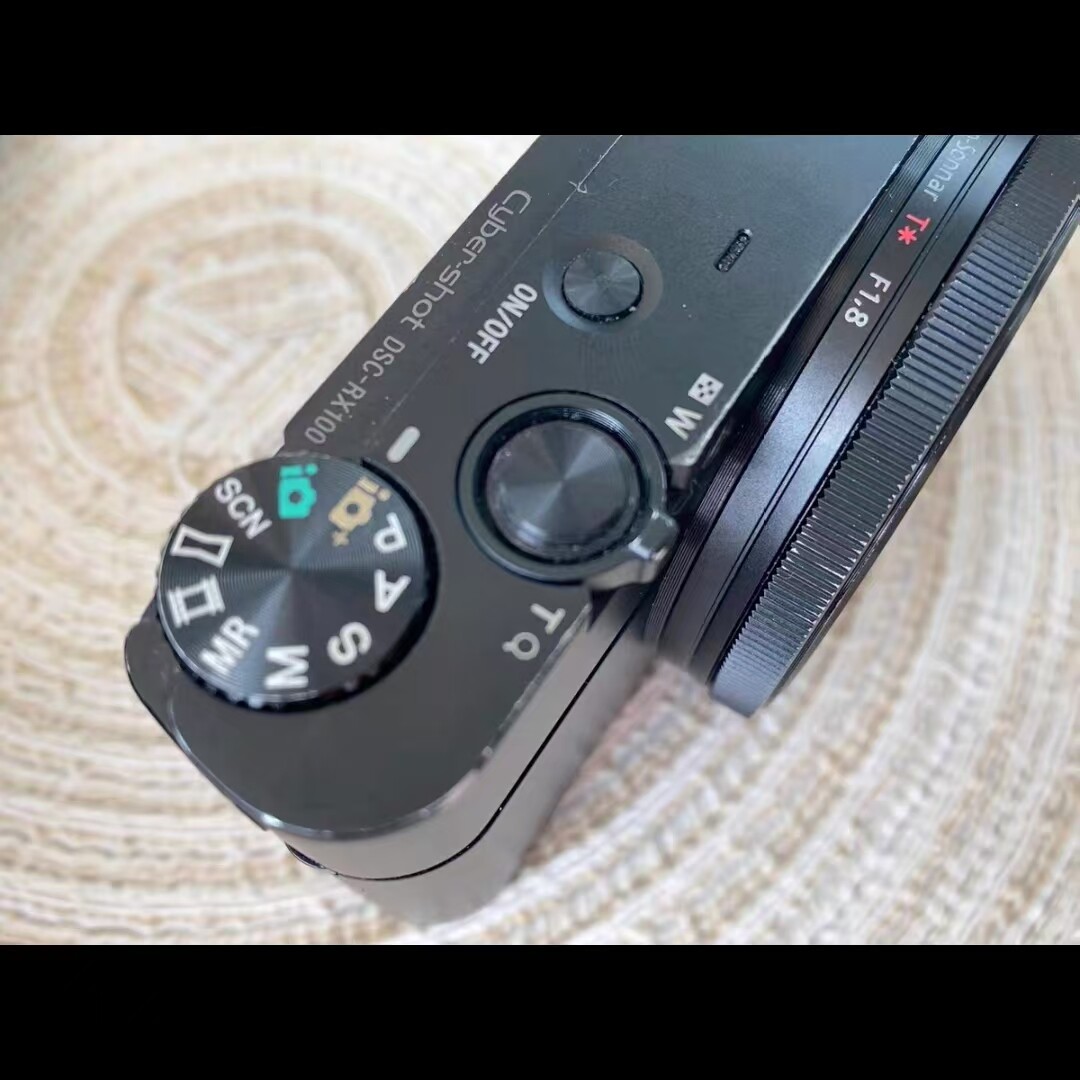 Sony Cyber-Shot DSC-RX100 20.2MP 35 Language Compact Digital