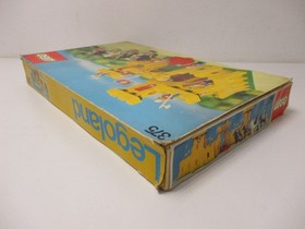 (AH 4) LEGO 375 Yellow Knights' Castle with original packaging and instructions
