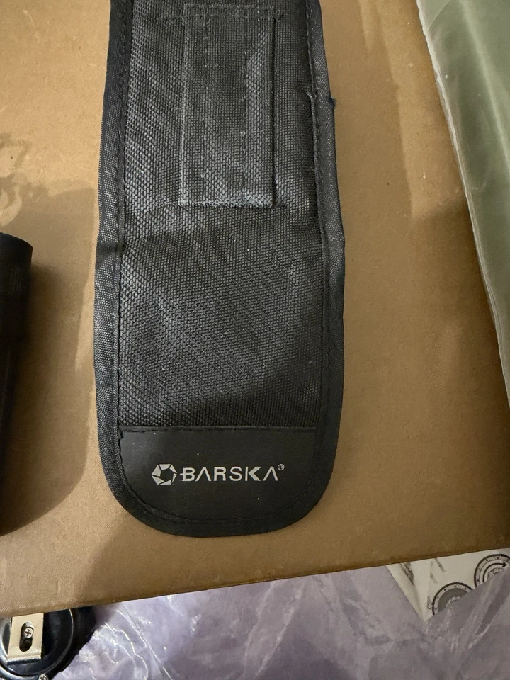 Barska 8x21 Compact Binoculars w/ Carrying Case — 383ft/1000yds Black - Image 4 of 4