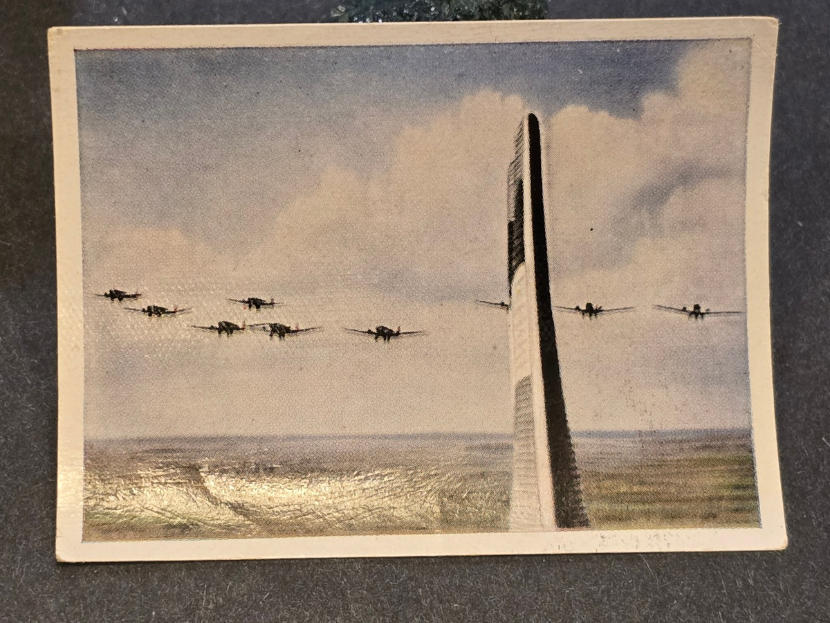 WWII WW2 German Cigarette Card Luftwaffe Planes Air Formation Flight Berlin