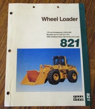 Case 821 Wheel Loader Sales Brochure Literature Ad CE41189-R2 Dated 1991