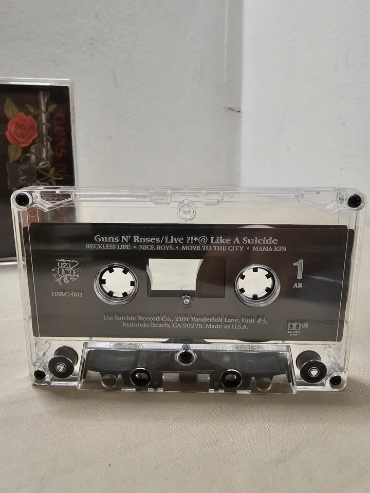 VTG Original Guns N Roses 1986 "Live Like A Suicide" Cassette Tape GUC HTF - Imagem 2 de 4