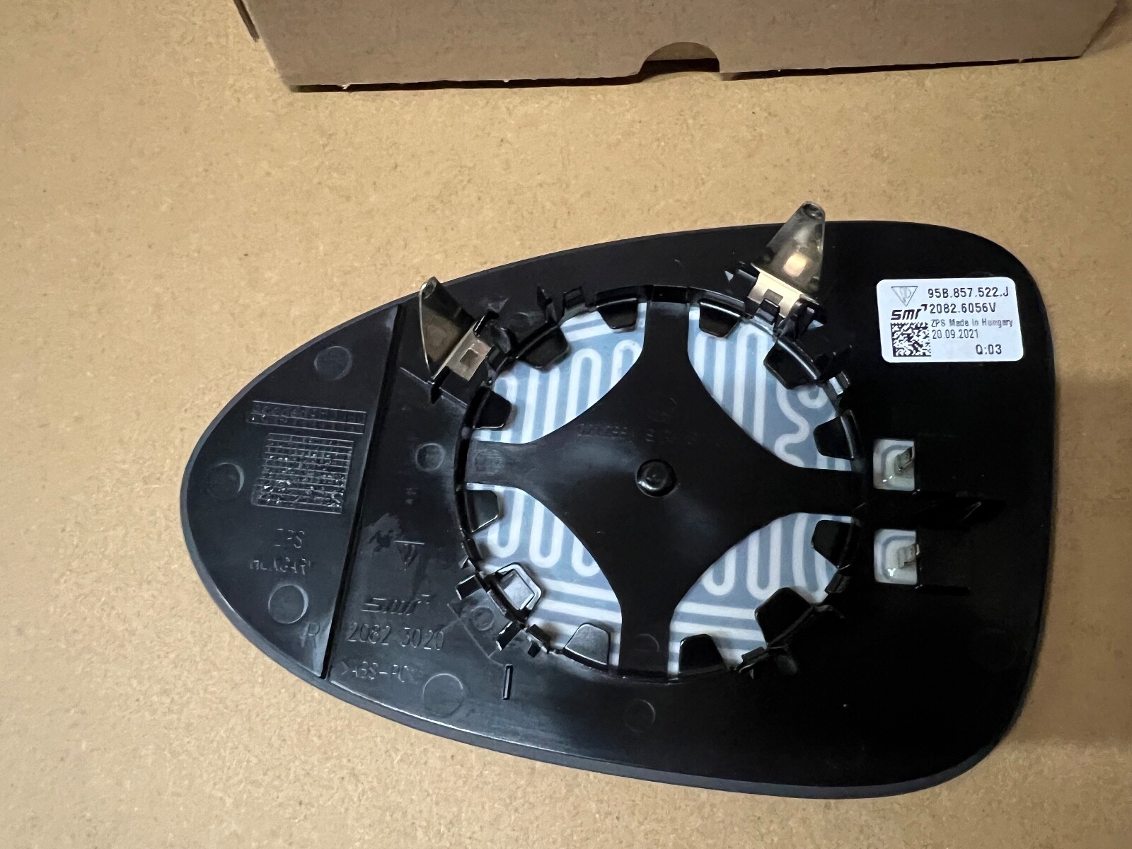 PORSCHE MACAN 95B.2 FRONT RIGHT DOOR MIRROR GLASS 95B857522J 