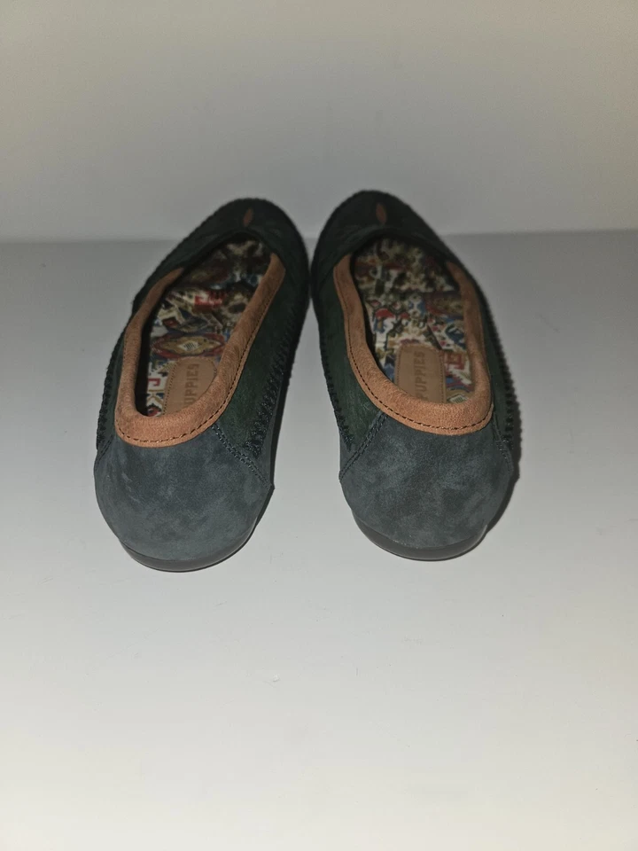 Usado en Excelente Condición Para Mujer Hush Puppies Mocasín Gamuza Pisos Talla 7.5M Boho Western Foto 3 de 4