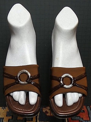 Women's Brighton Italy 'VIOLA'' Brown Stretch/Patent Leather Slide Wedge Sz. 7.5M