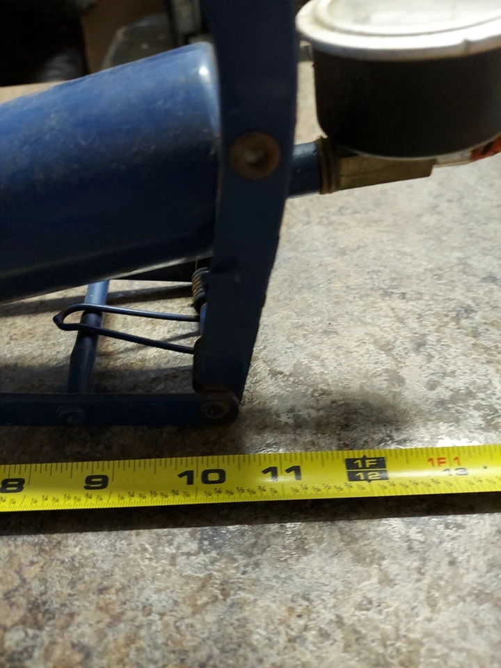 Bomba de neumático de pedal "ts" Foto 4 de 4