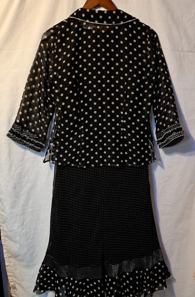 Vestido negro sangría vintage talla 6 36 busto 45 largo sin mangas con chaqueta transparente Foto 2 de 4