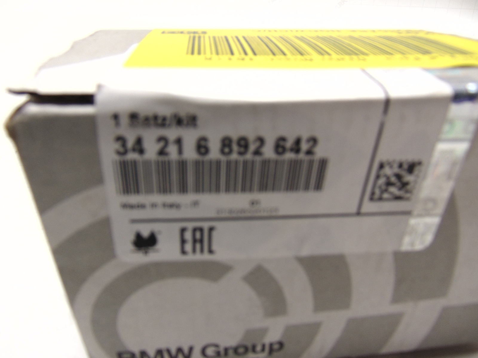 New Genuine BMW 5 Series G30 520i 530i B48 B46 Rear Brake Pads 34216892642 eBay