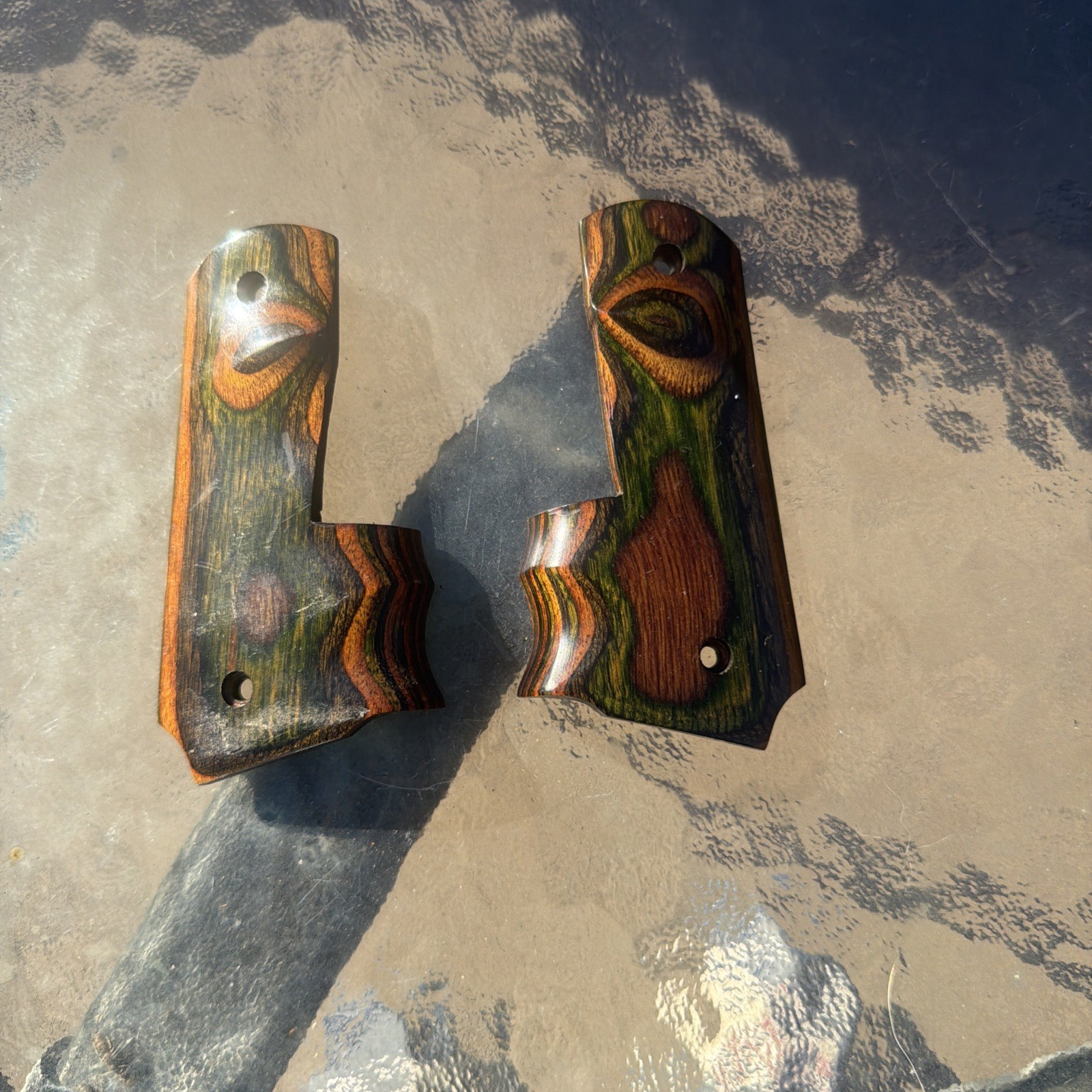 Wood Grips 4-holes
