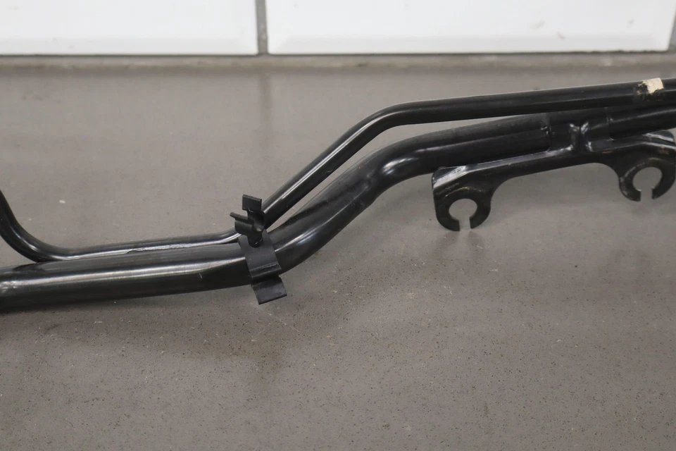 Металлическая труба охлаждающей жидкости заднего двигателя 1999 Plymouth Chrysler Prowler - Изображение 3 из 4