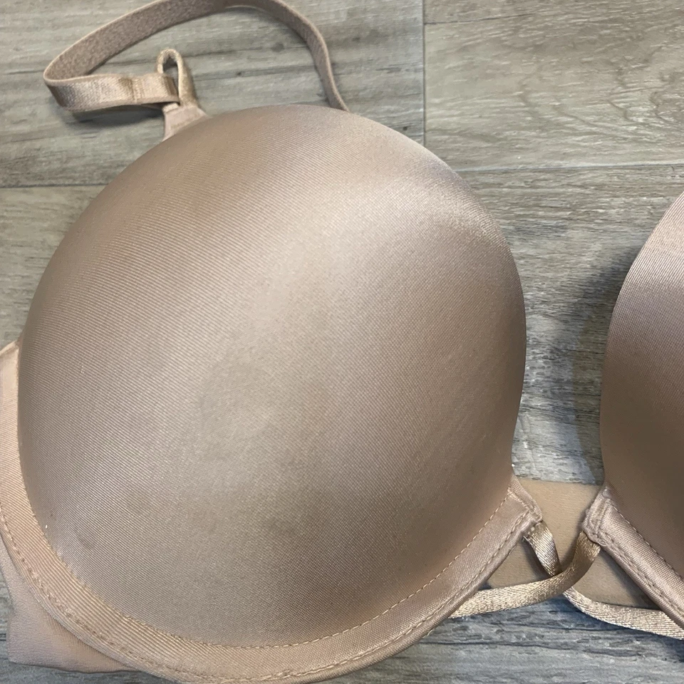 Victoria Secret Satin Bombshell Plunge Bra Nude Super Push Up Size 32 D - Image 3 of 4