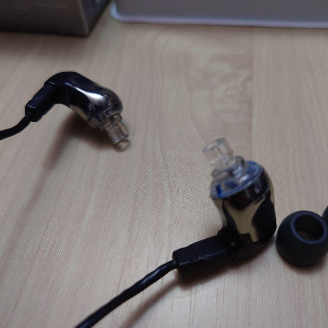 M-AUDIO　IE-40 s-l400.jpg