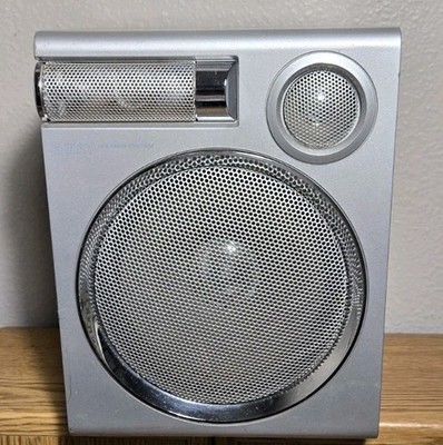 80'S GOLDSTAR TSR-951 AM-FM CASSETTE BOOMBOX **LEFT SPEAKER ONLY!!**