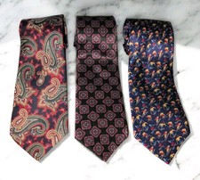 List Of 3 Vintage Classic Expressive Multicolor Made In USA Men's Silk Ties .