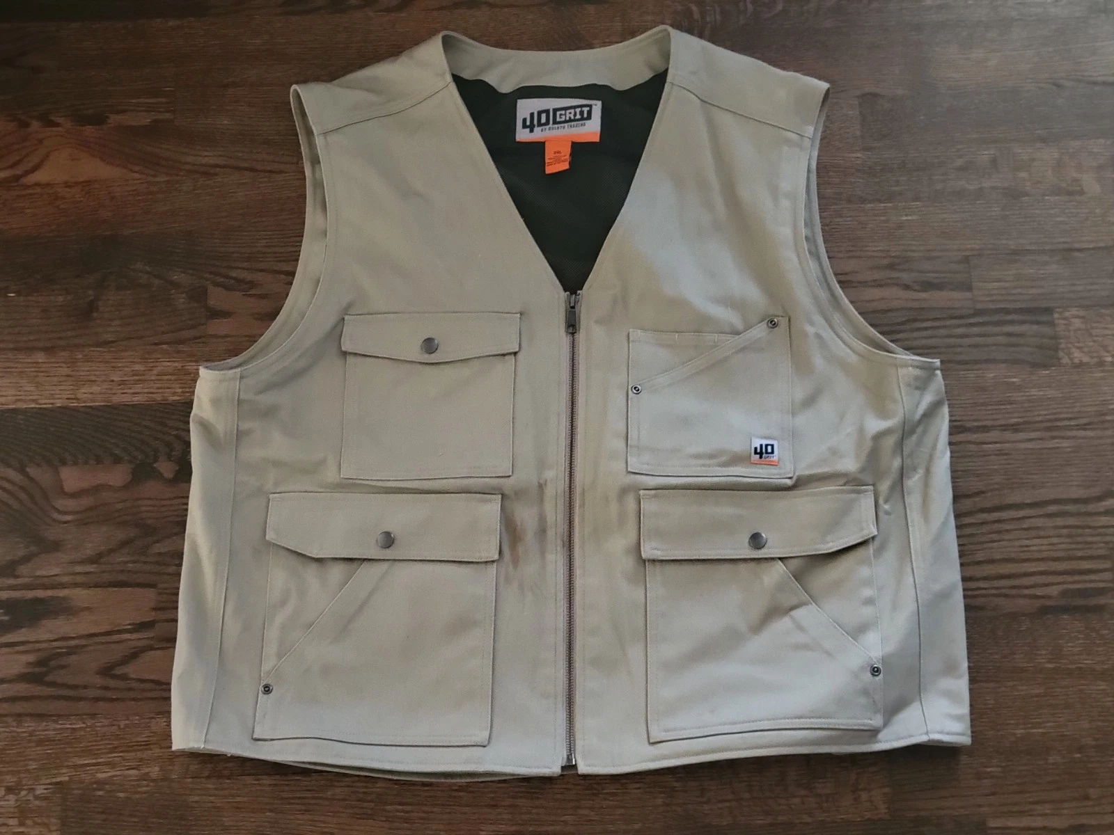 Duluth Trading Company men's 40 Grit Outdoors Vest Tan Khaki MEN'S SIZE XXL