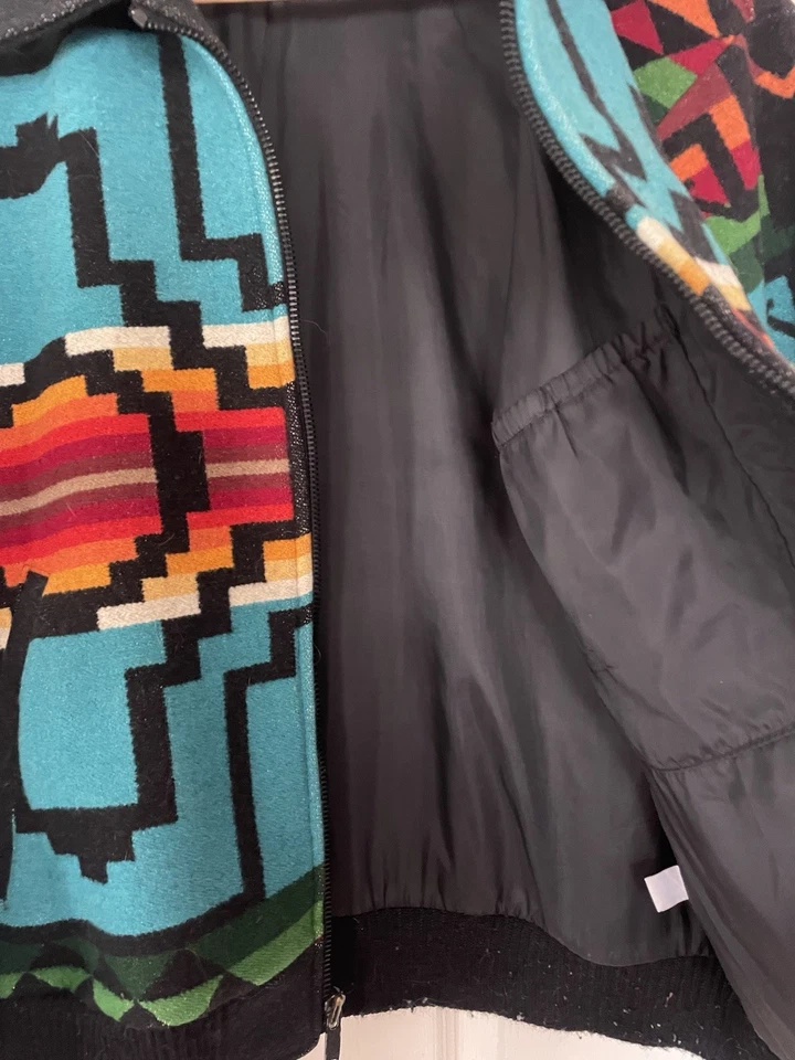 Pendleton Vintage High-Grade Western Wear Wool Aztec Jacket Medium - Image 2 of 4
