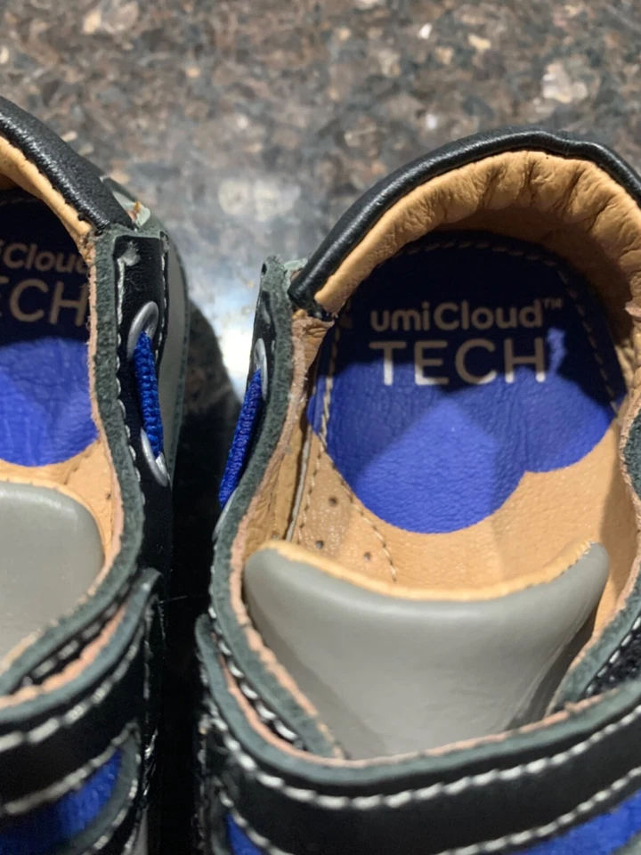 Zapato bebé umi Cloud Tech azul marino/gris Foto 2 de 4