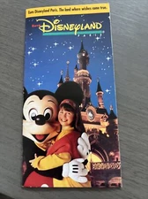 EuroDisneyland Paris April 1994 Souvenir Guide AmEx in English