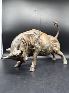 Large Bronze Bull / Bull by Pierre Chenet B.2.19.U.