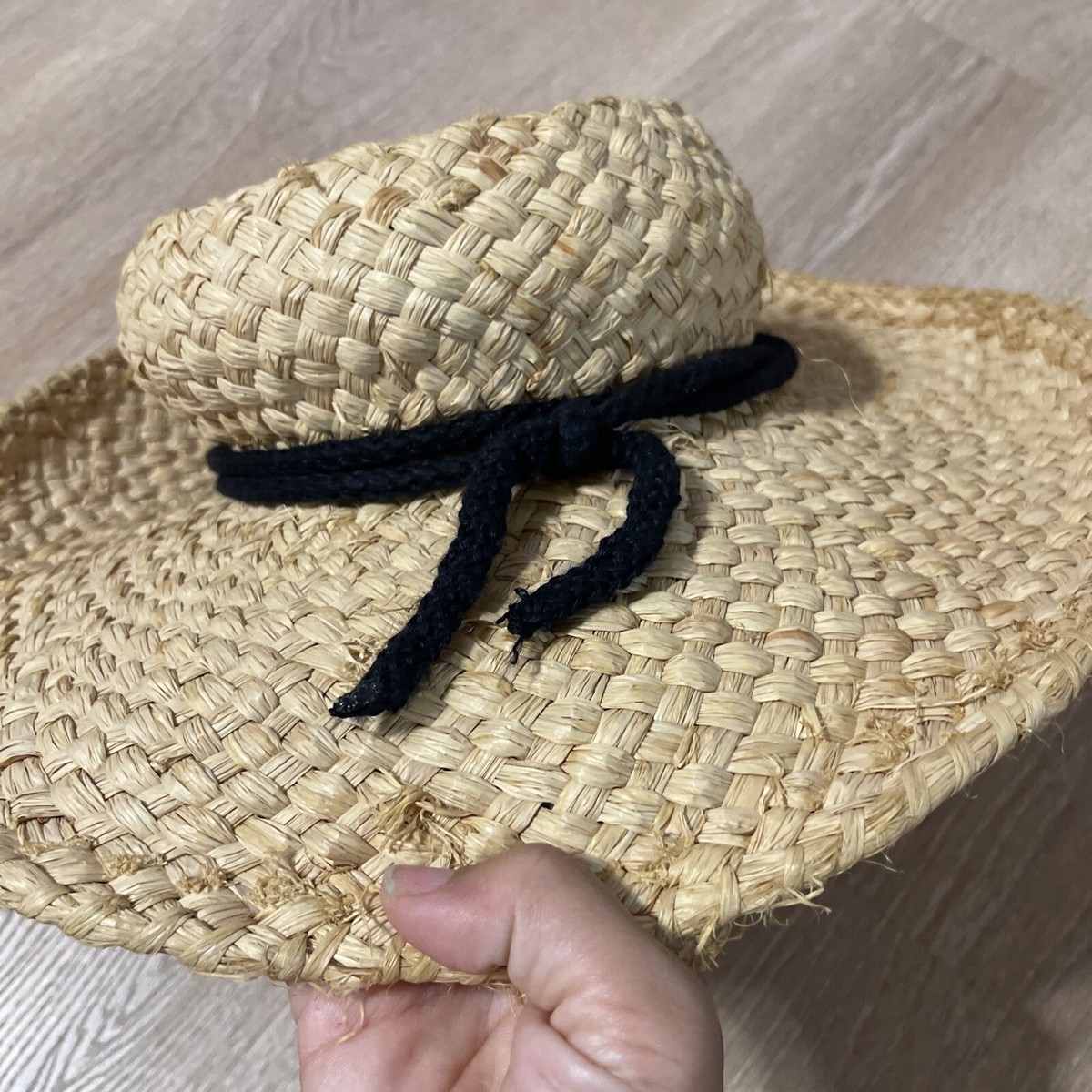 Vintage Helen Kaminski Australia Brown Raffia Hat with Ribbon Helen Kaminski Classic 5 Raffia Straw Hat Black Ribbon Bow  main image 4
