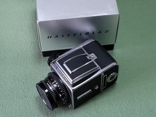 NEAR MINT Hasselblad 500C/M + Film Mag A12 + 80mm Zeiss T* , mit OVP