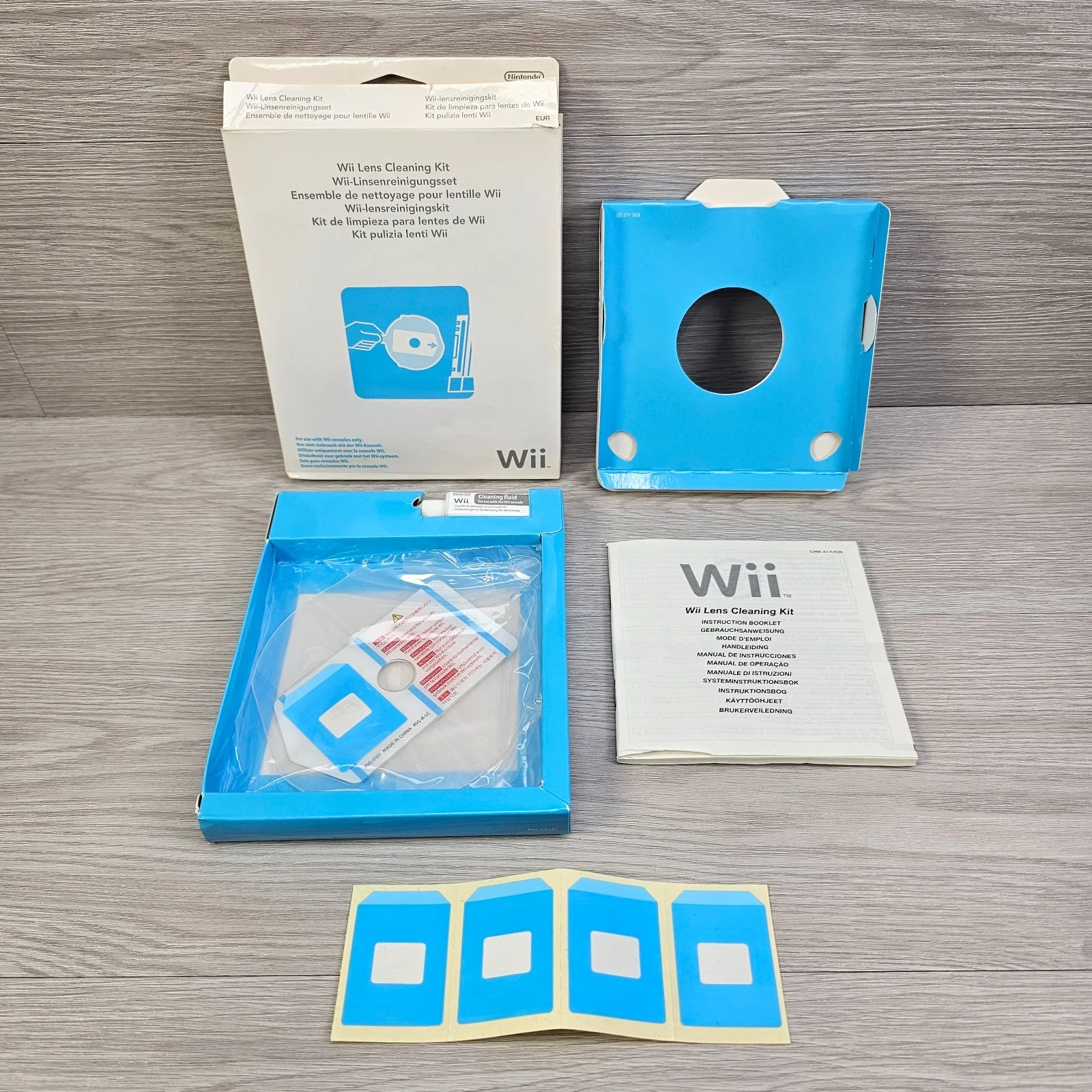 Official Nintendo Wii Lens Cleaning Kit Boxed NEW Unused Genuine Rare
