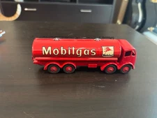 DINKY SUPERTOYS #941 FODEN  8 Wheel Tanker truck made in England
