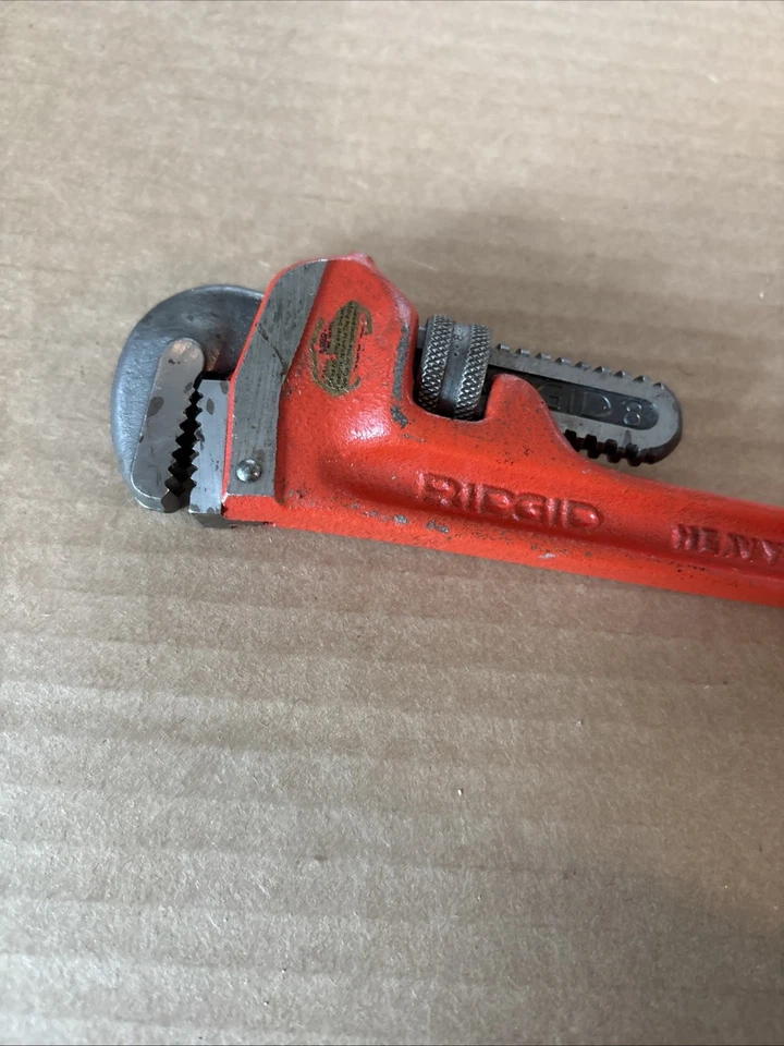 VINTAGE RIDGID HEAVY DUTY THE RIDGE TOOL ELYRIA O 8” PIPE WRENCH NICE CONDITION! - Image 2 of 4