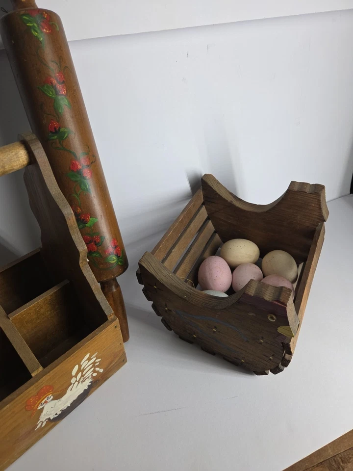 Lot Of 3 Vintage Wood Farmhouse/Country Kitchen Decor Roller,egg Basket, Crate. - Image 3 of 4