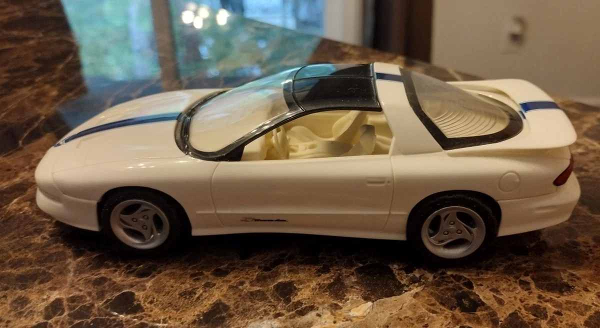25+ ERTL American Muscle Pontiac Firebird Trans Am Contemporary