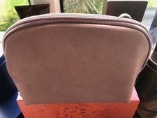 Avon Cosmetics Make-Up Beauty Bag - Glam & Beautiful - Brand New!