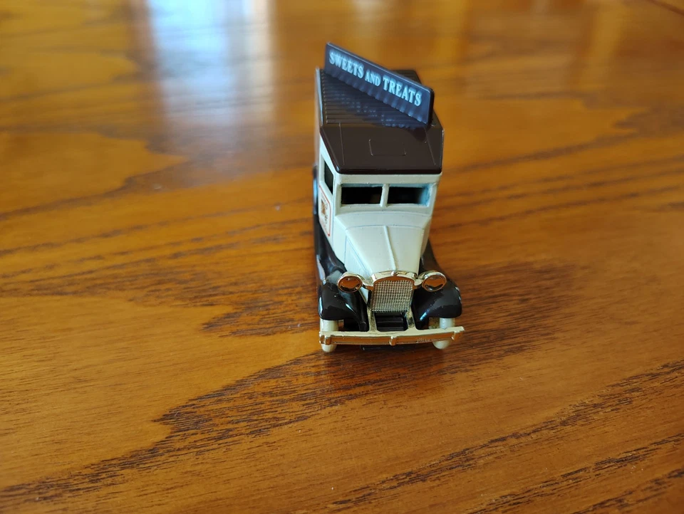 Vintage Lledo Days Gone Series 1934 Ford Model A Delivery Truck Die Cast - Image 4 of 4