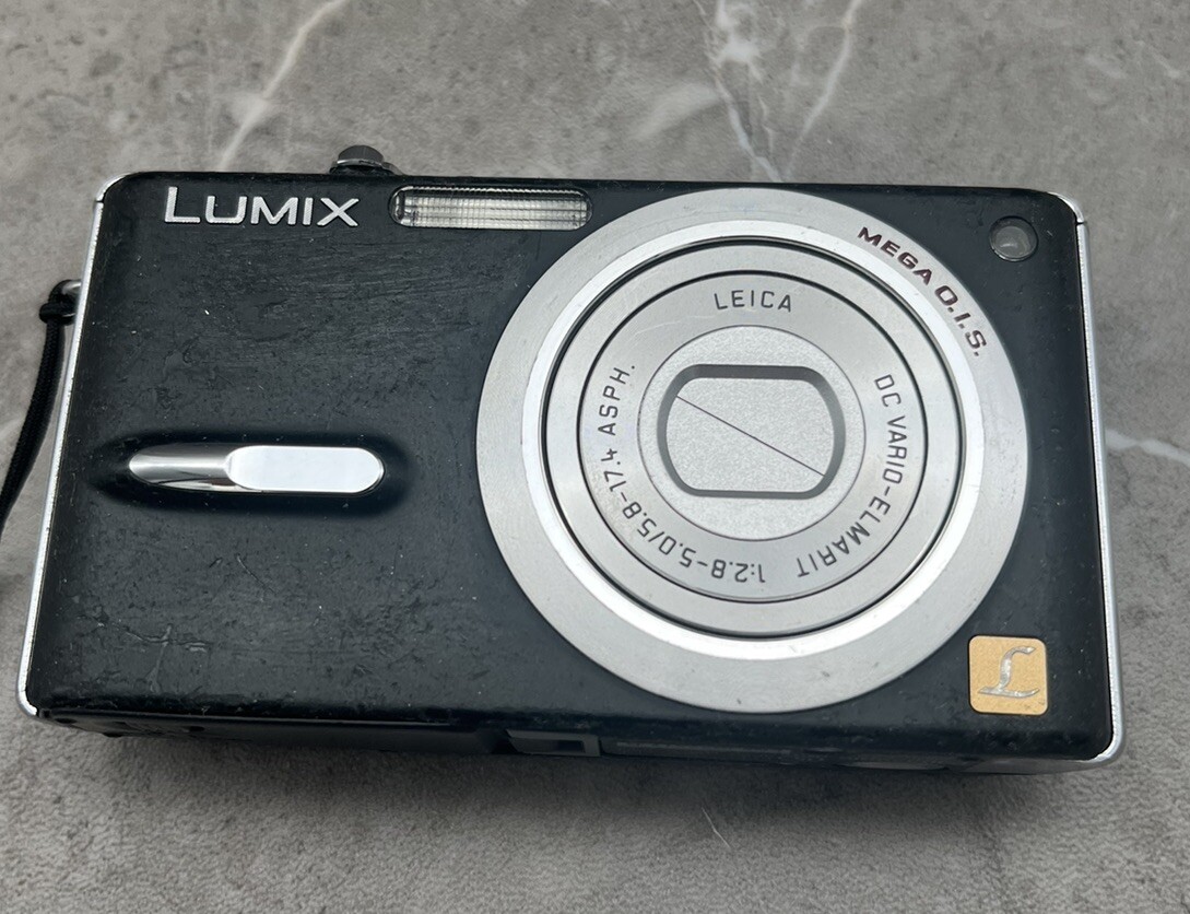 Panasonic LUMIX DMC-FX9 6MP Digital Camera AS IS parts repair