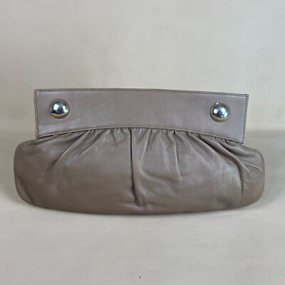 John Lewis Handtasche Clutch Tasche Taupe Leder Medium Abend Party Magnet NEU