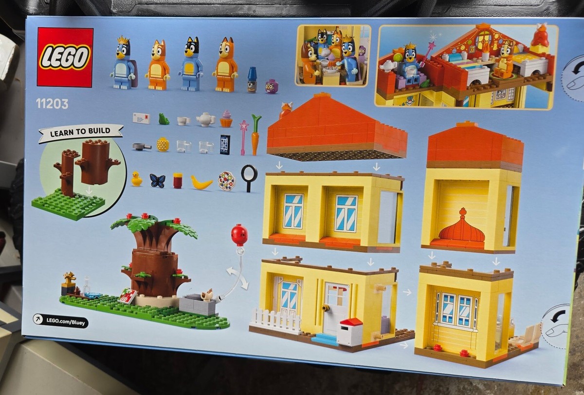 LEGO 11203 Bluey's Family House 382pcs Ages for 4+ New in Box