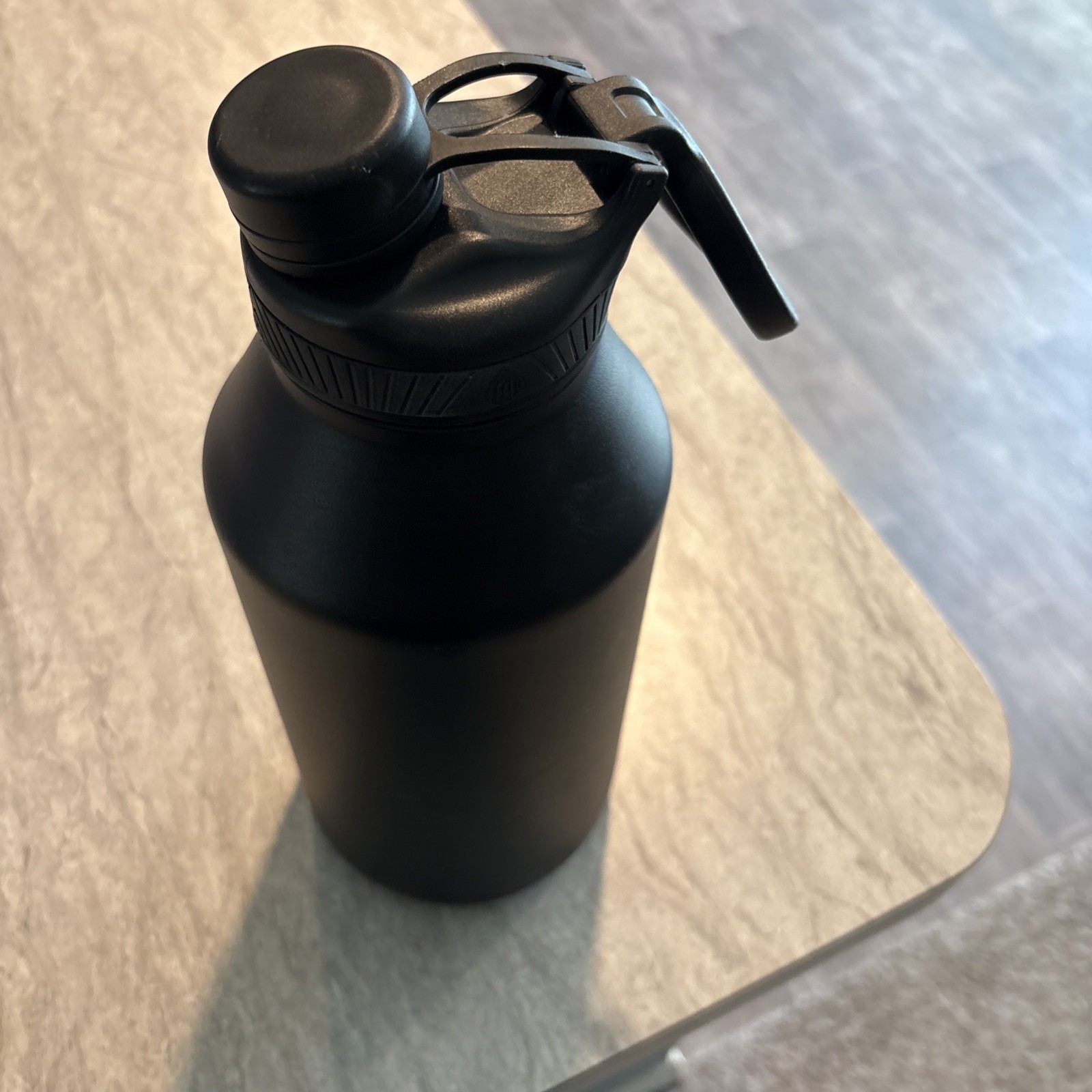 - Leak-proof Do...