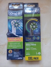 Oral-B Cross Action Testine di Ricambio per Spazzolino Bianco e Nero, 13 in 2 Confezioni