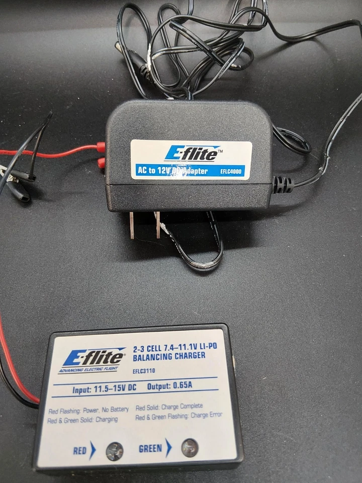 E-Flite EFLC4000 2-cell 7.4V LI-PO Balance Charger with AC 12v DC Adapter - Image 2 of 2
