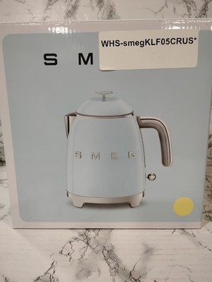 SMEG Retro Electric Mini Kettle Model KLF05CRUS in Creme