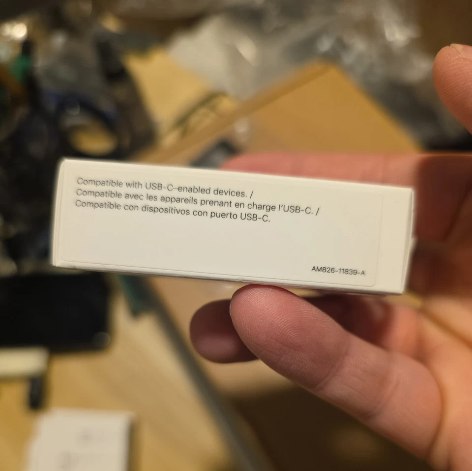 Apple EarPods Headphones USB-C Plug Wired Headset  MTJY3AM/A Original - Image 4 of 4