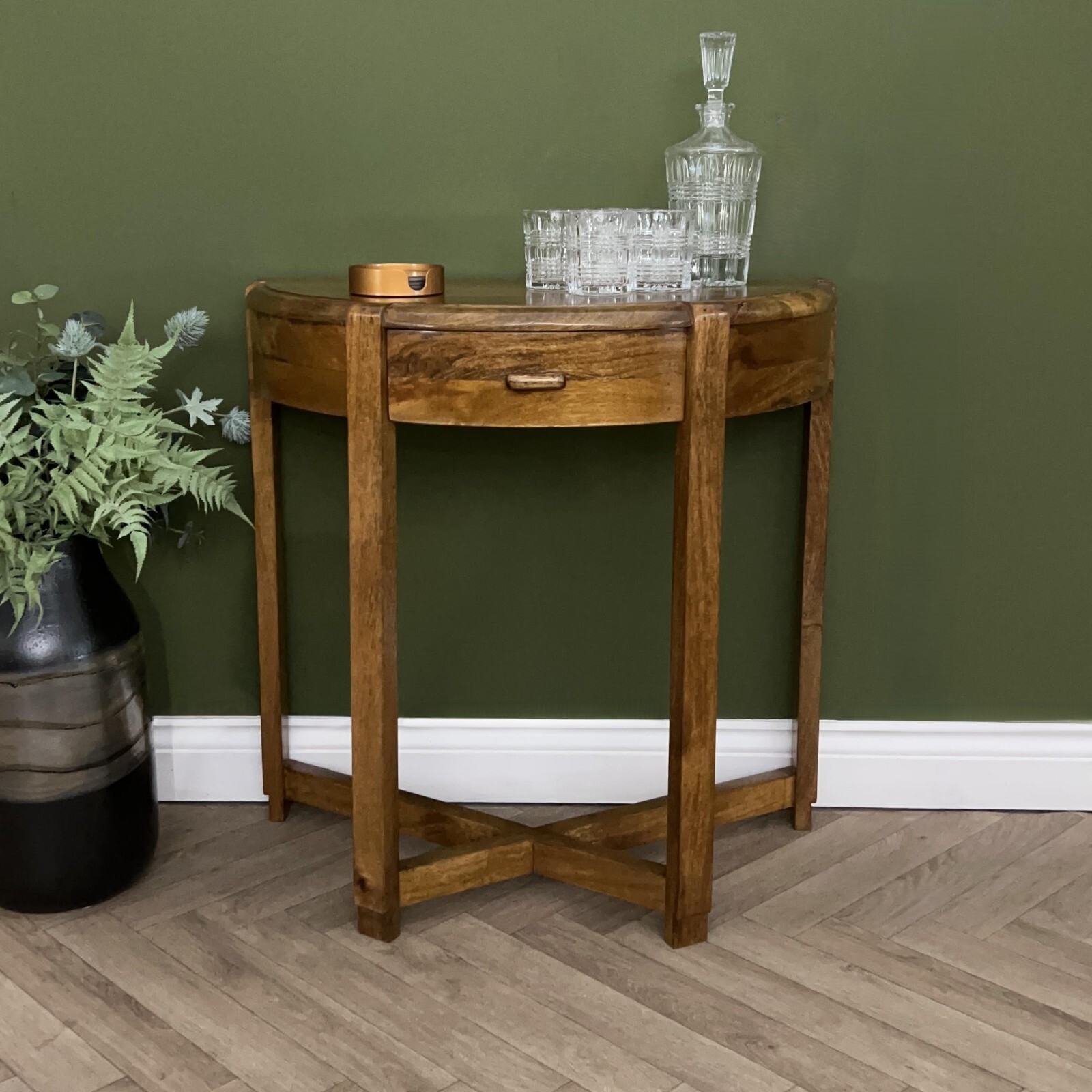Elm Home And Garden Curved Hall Console Table Solid Wood Dark Oak Finish 76cm Hi