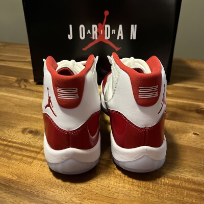 Air Jordan 11 'Cherry' Varsity Red - Size 10 - CT8012-116