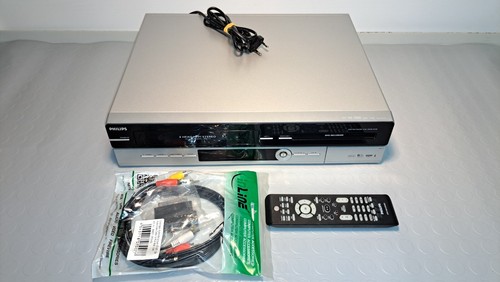 Videoregistratore vcr Philips DVDR3510V vhs USB dvd recorder OTTIMO COME NUOVO