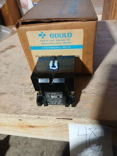 Gould ITE Control Relay J20M Magnet Block For 300V And 600V Control Relay J20M12