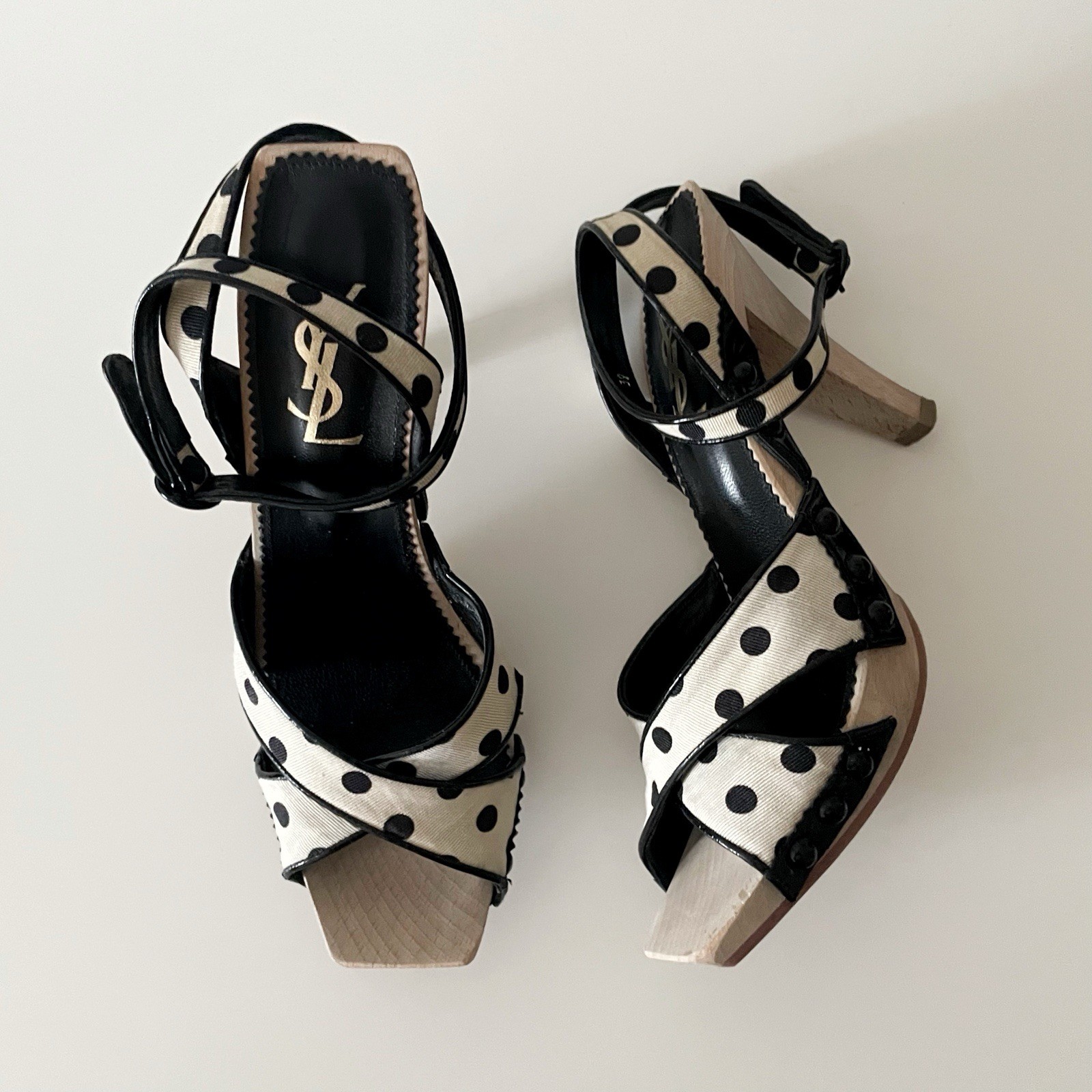 SAINT LAURENT YSL by Tom Ford Lolita sandalo con cinturino a pois tacco