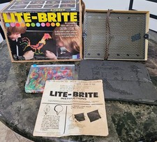 Vintage ORIGINAL 1970s LITE BRITE Hasbro Original Box Instructions Pegs Sheets