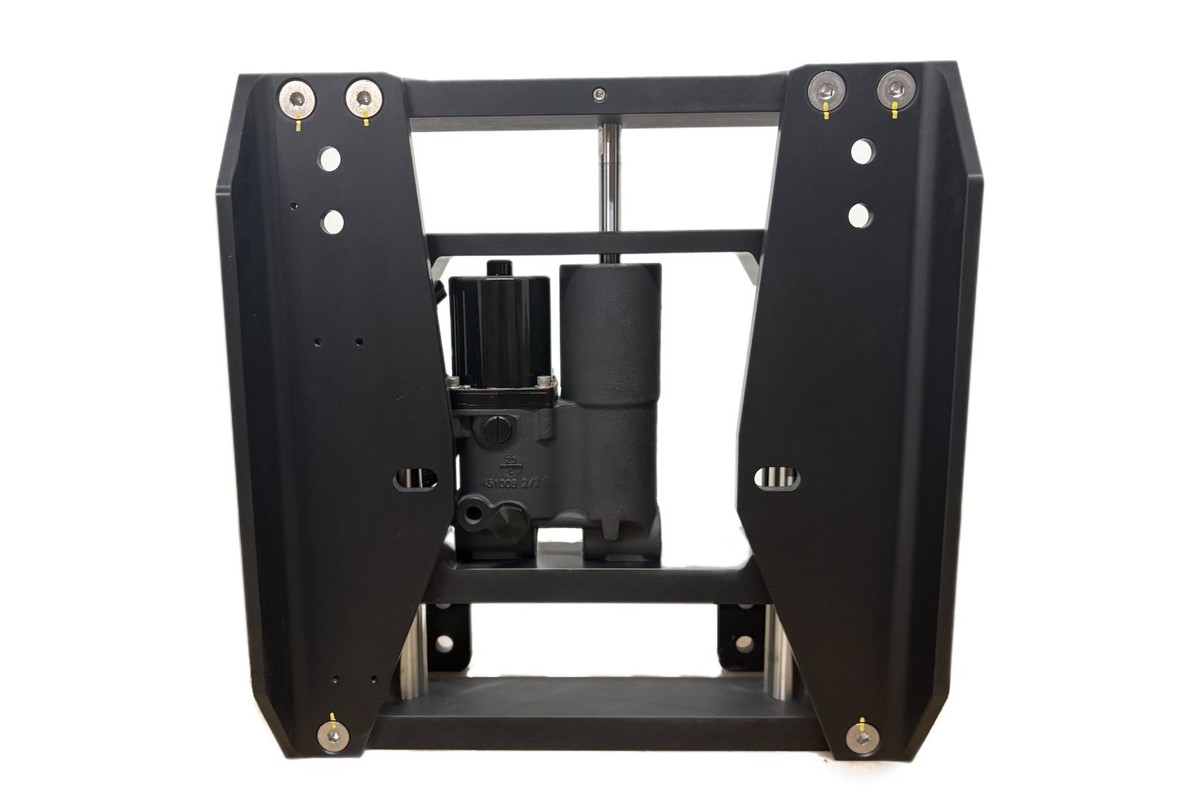 SeaStar JP5060R Hydraulic Jackplate 6