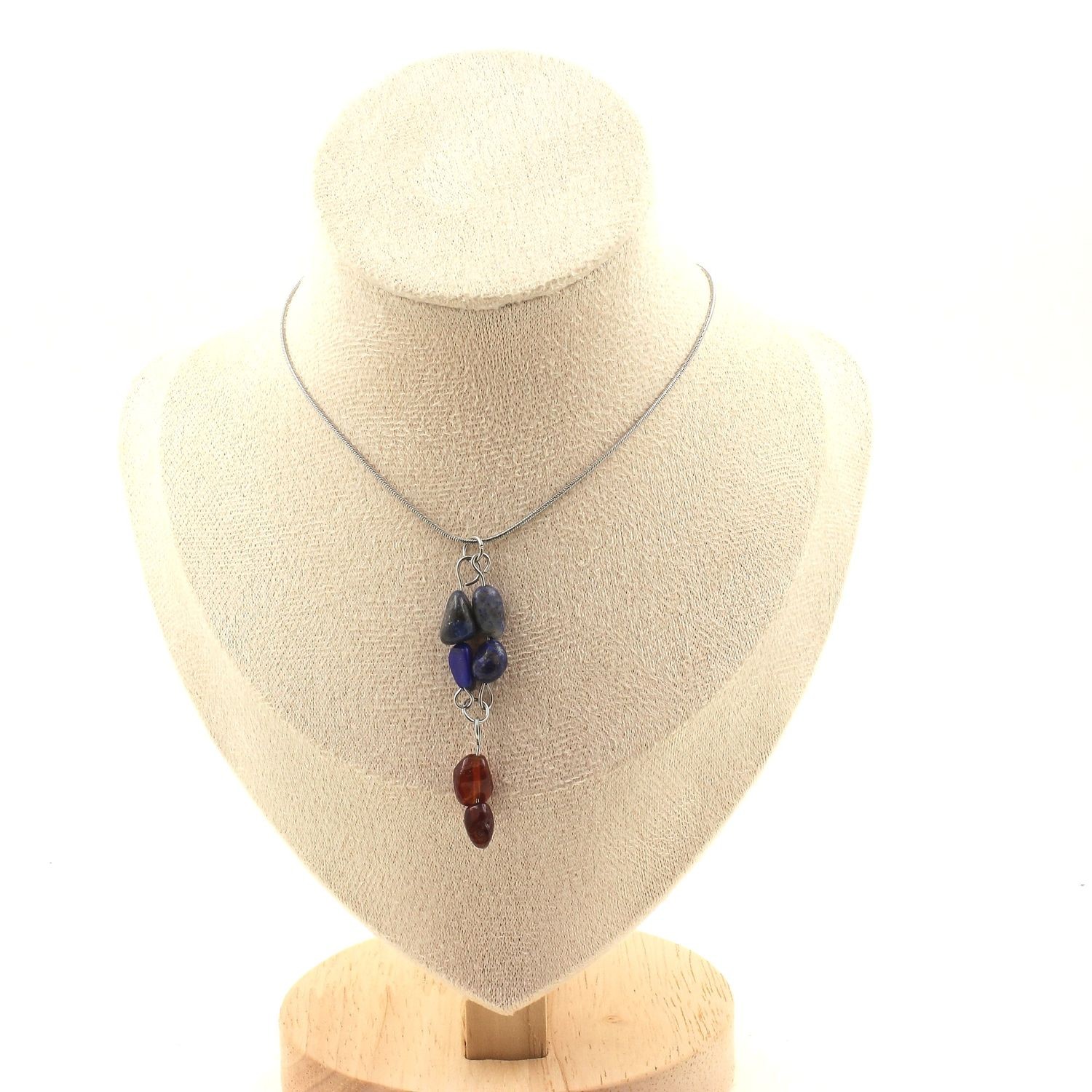Collier de perles en lapis lazuli pakistanais et grenat noble fait main