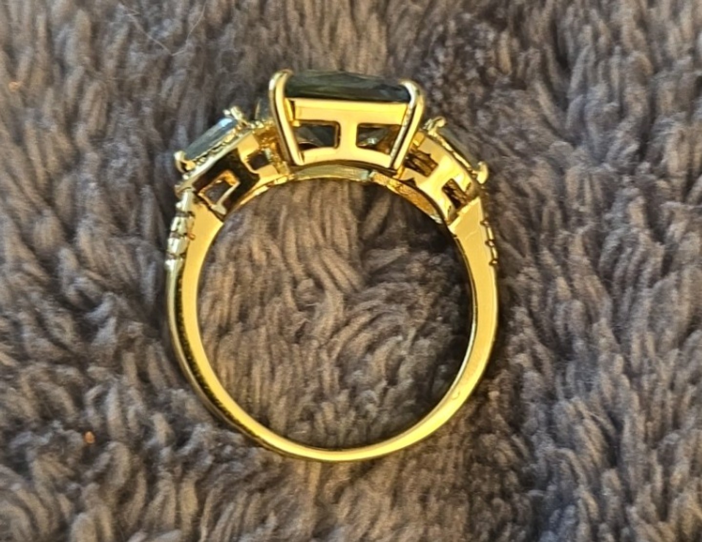 Picture 3 of 11